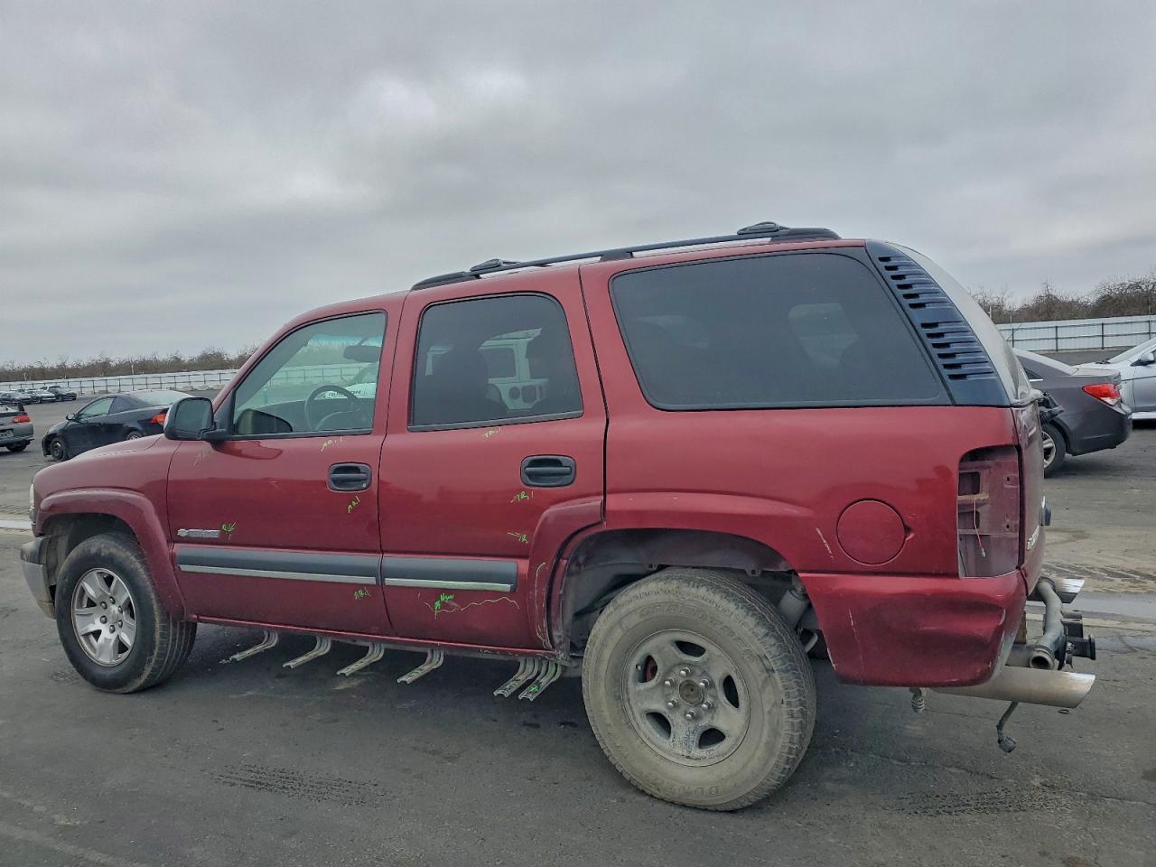 2003 CHEVROLET TAHOE C1500 photo 2