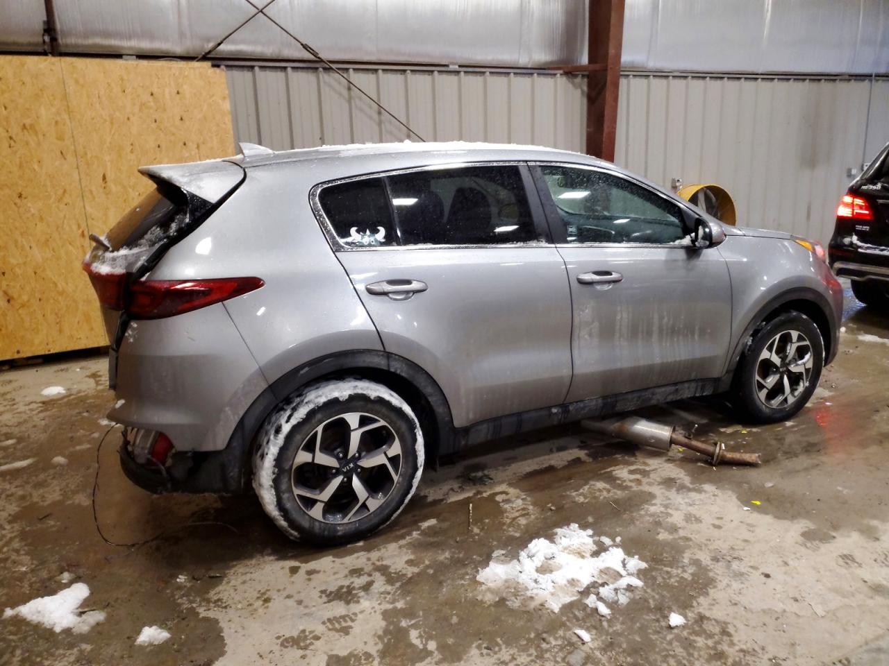 2021 KIA SPORTAGE LX photo 3