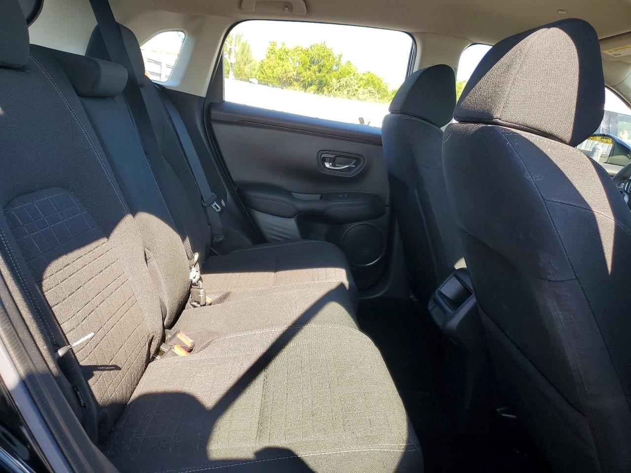 2024 HONDA HR-V LX photo 11