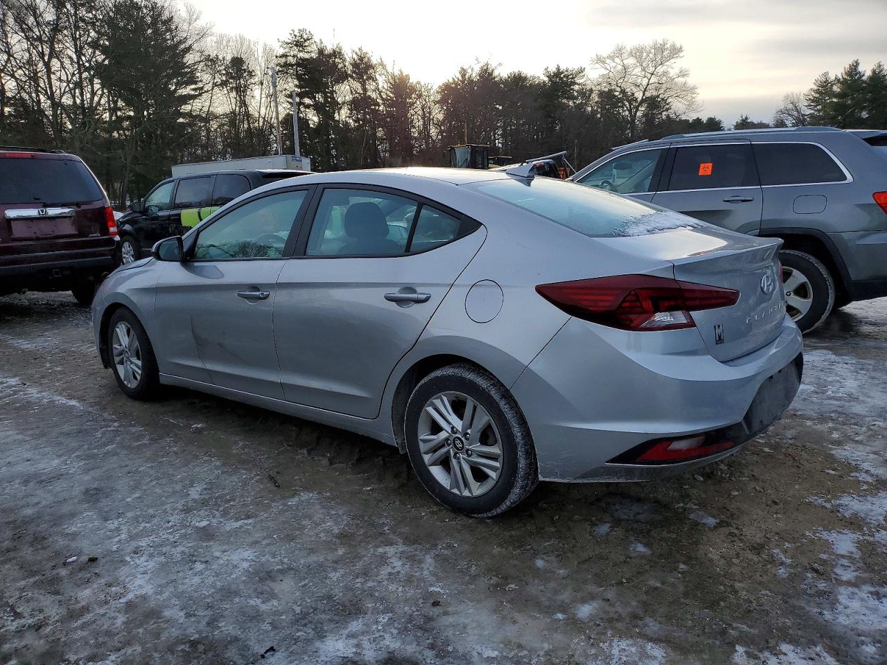 2020 HYUNDAI ELANTRA SEL photo 2