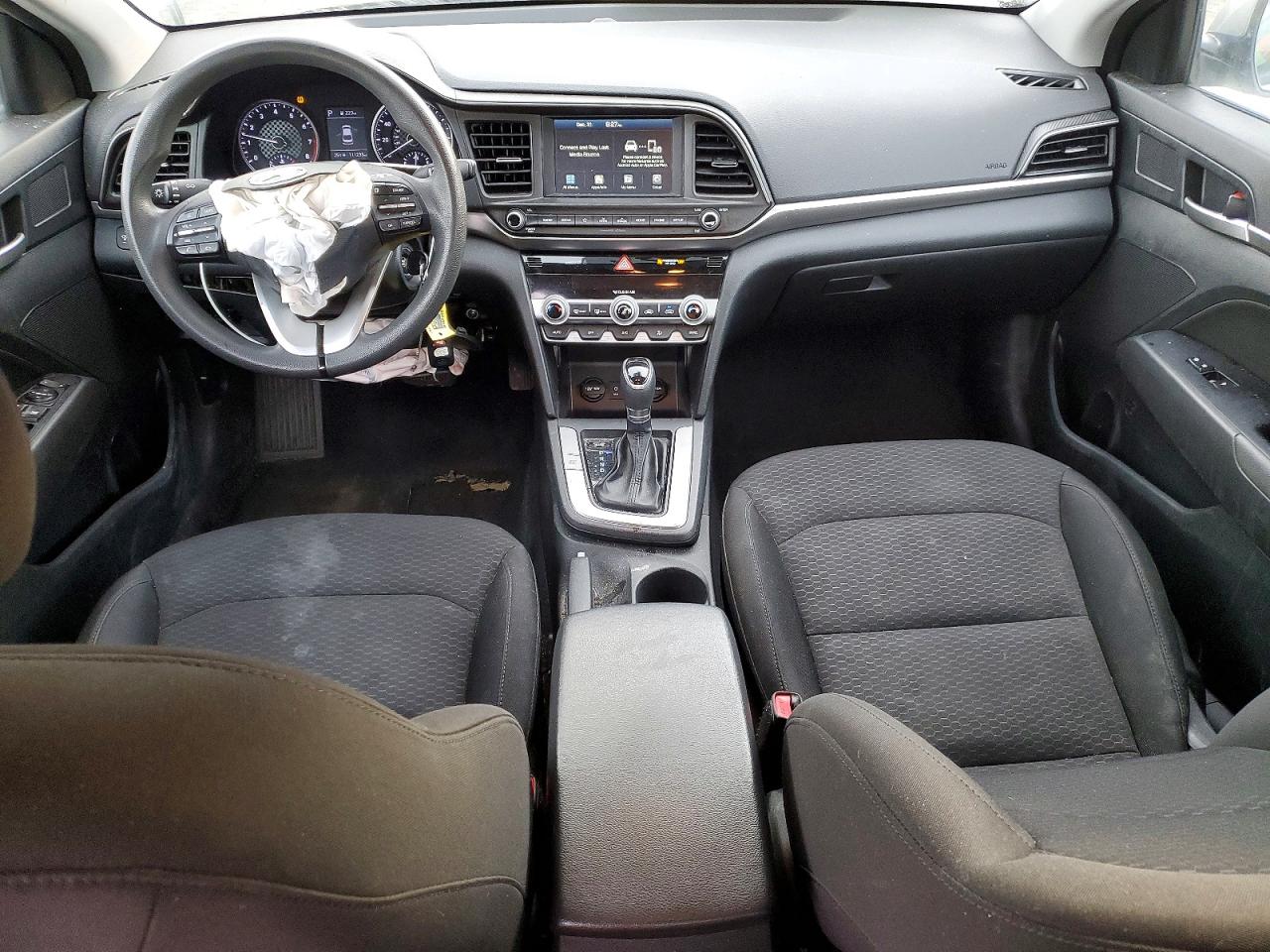 2020 HYUNDAI ELANTRA SEL photo 8