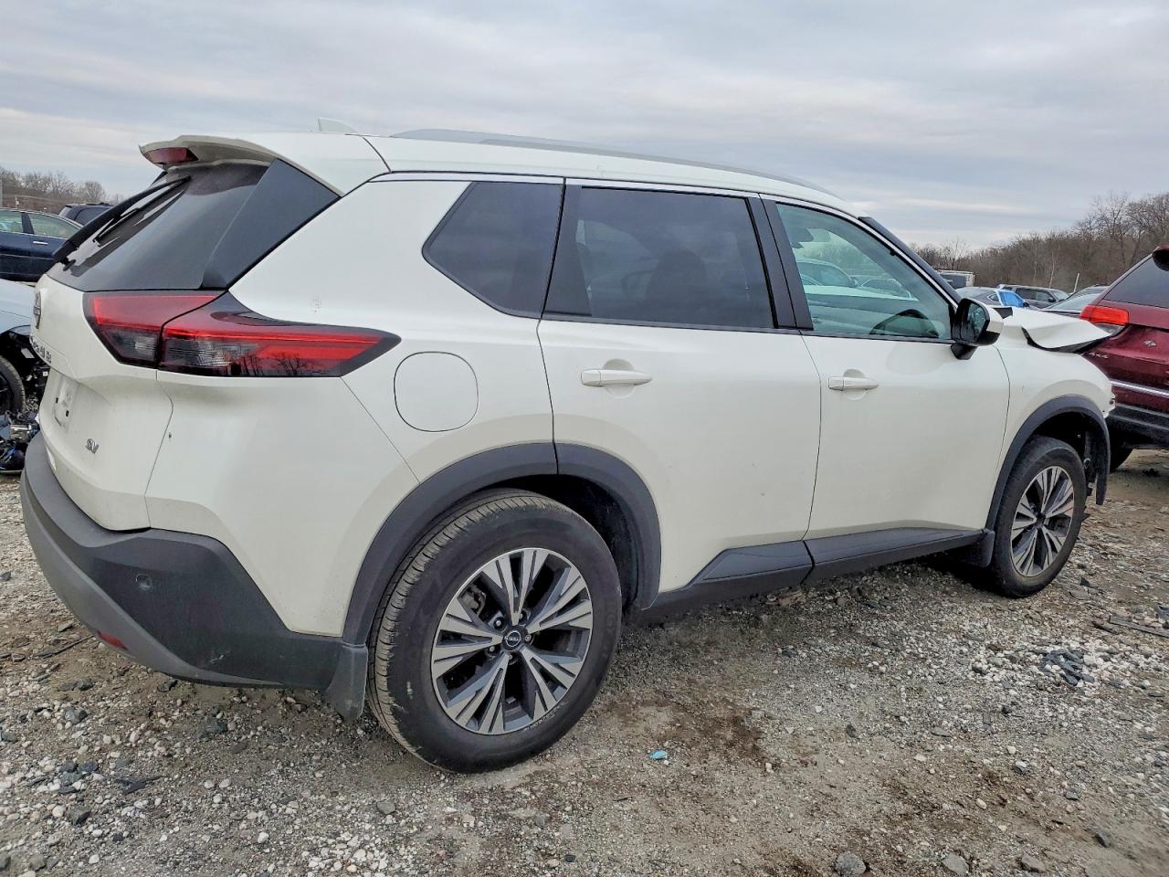 2023 NISSAN ROGUE SV photo 3