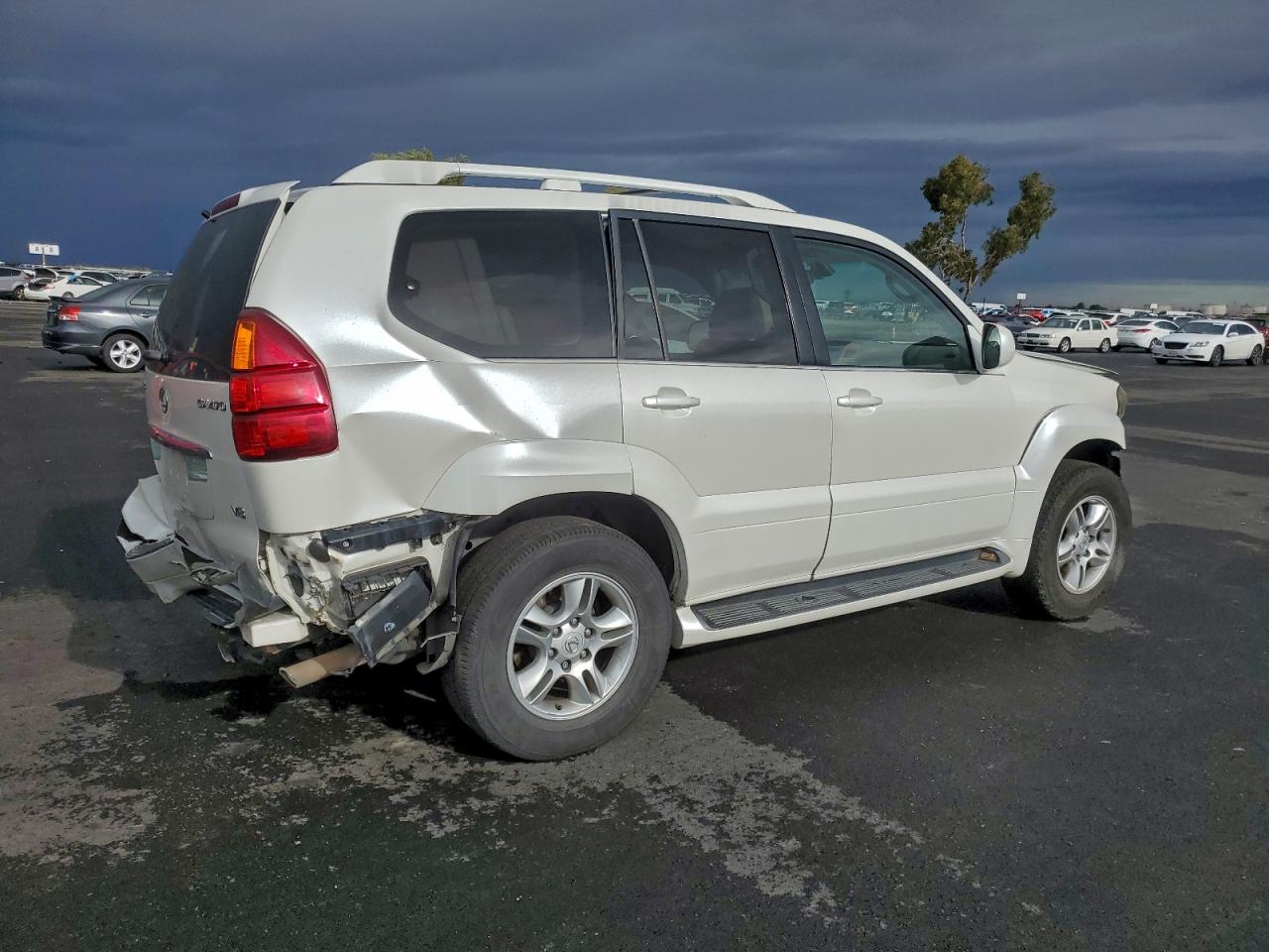 2004 LEXUS GX 470 photo 3