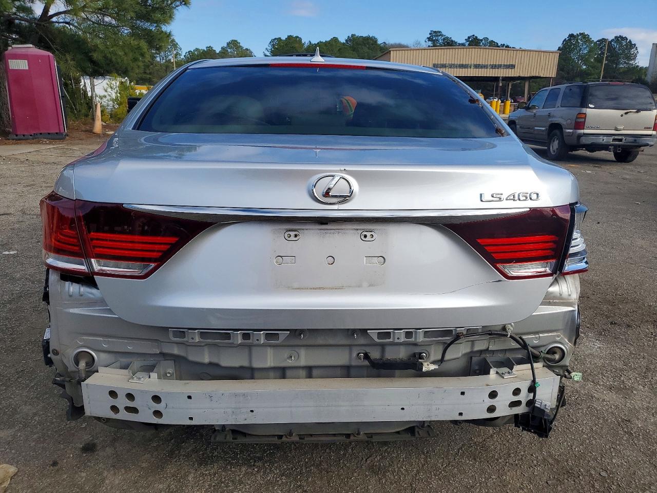 2013 LEXUS LS 460 photo 11