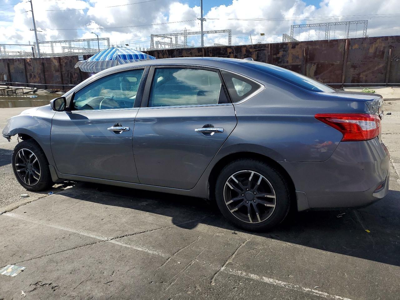 2018 NISSAN SENTRA S photo 2