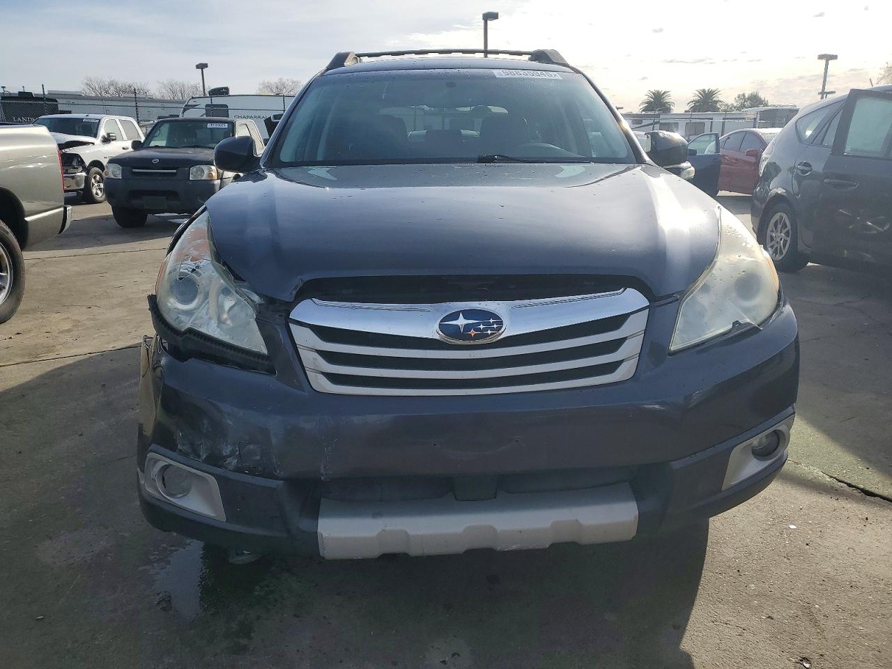 2011 SUBARU OUTBACK 3.6R LIMITED photo 5