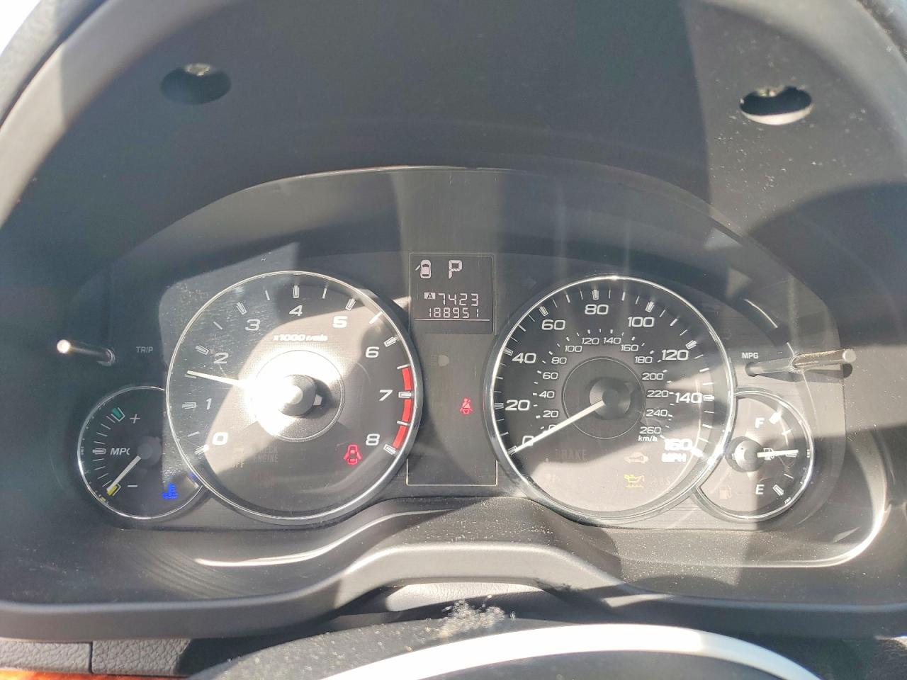 2011 SUBARU OUTBACK 3.6R LIMITED photo 9