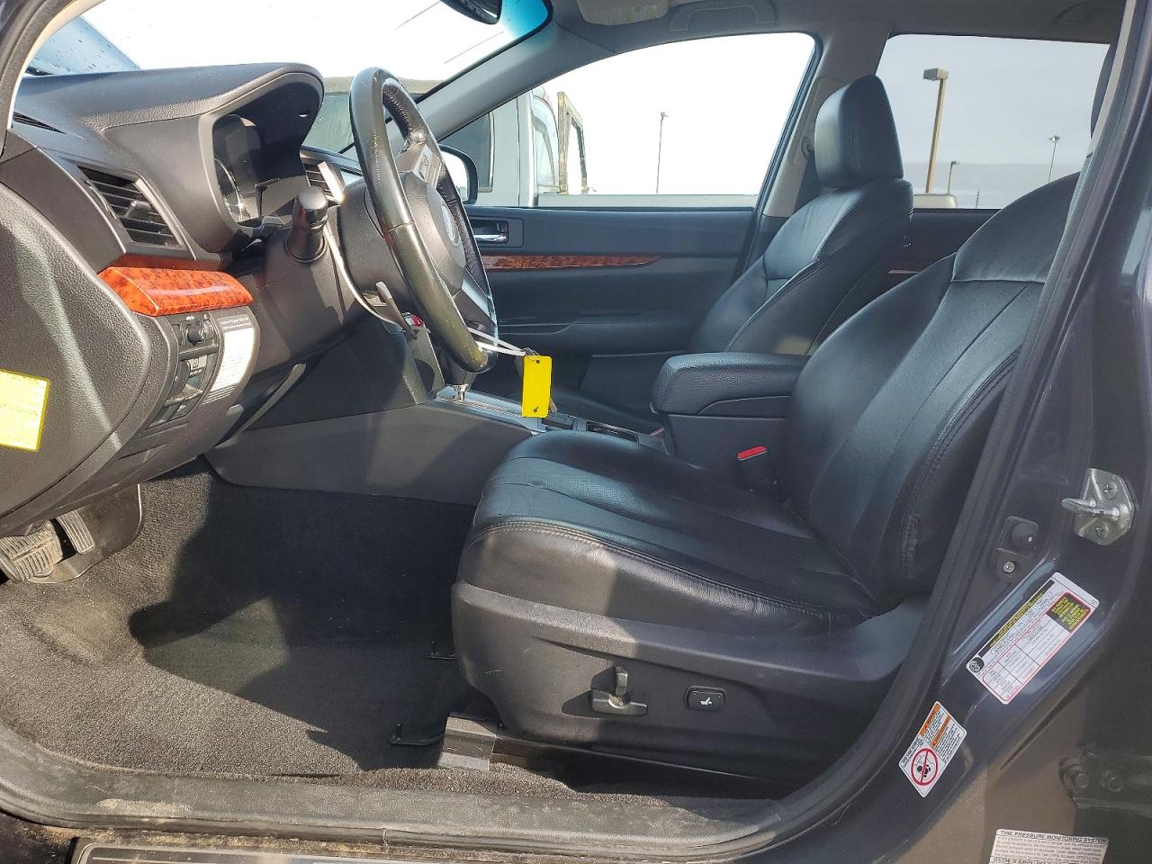 2011 SUBARU OUTBACK 3.6R LIMITED photo 7