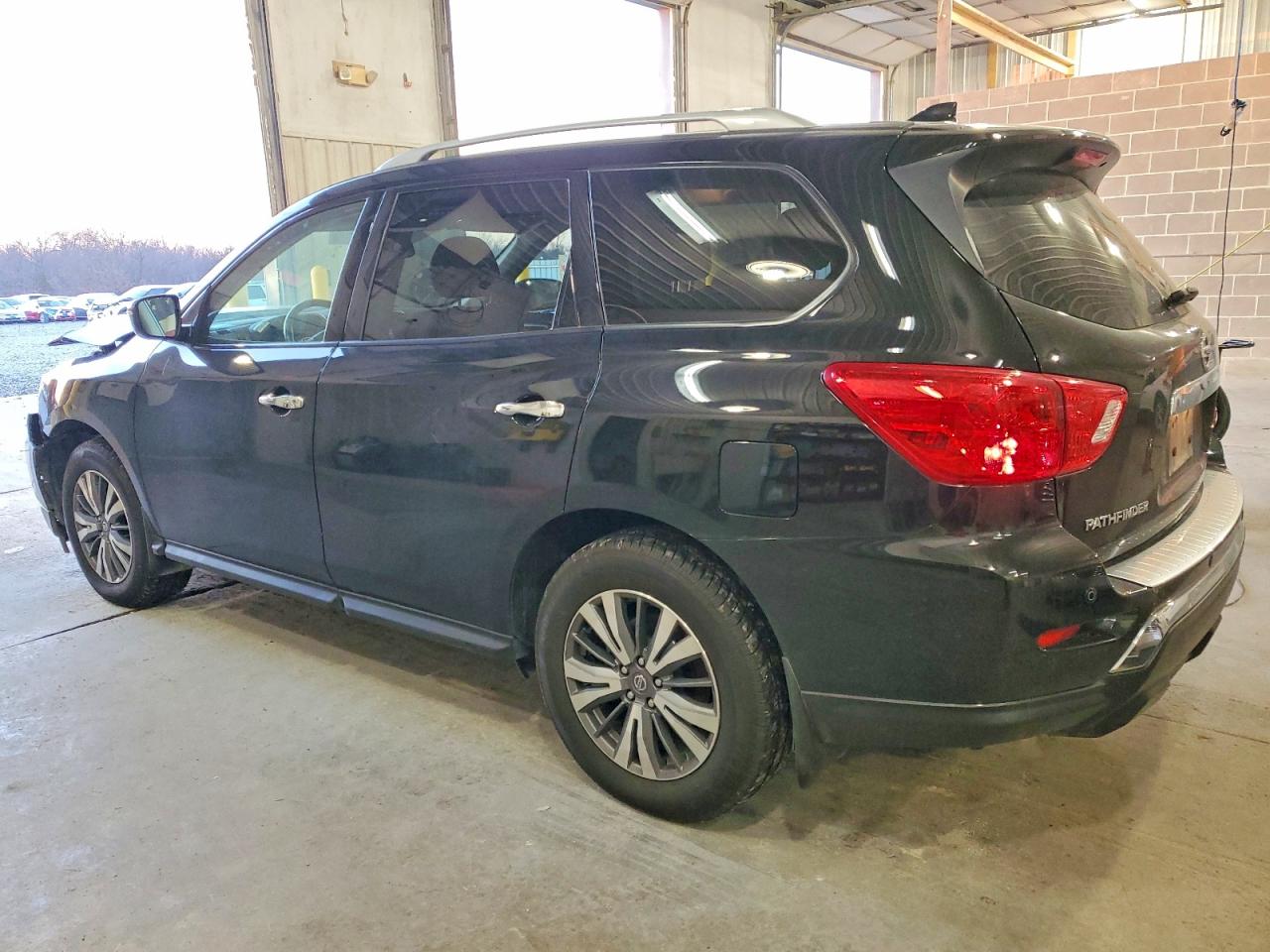 2020 NISSAN PATHFINDER SV photo 4