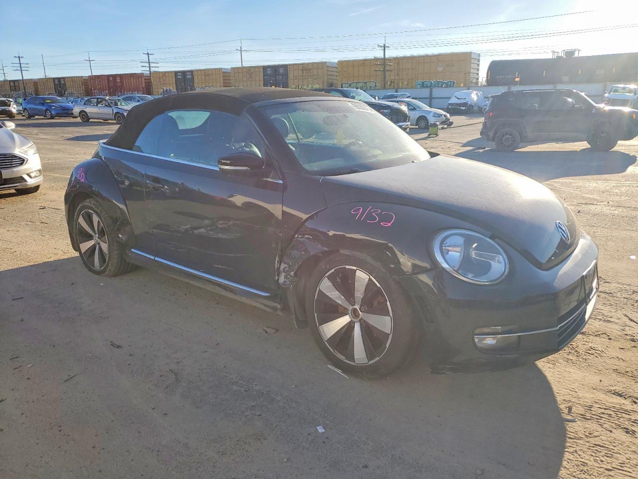 2013 VOLKSWAGEN BEETLE TURBO photo 4