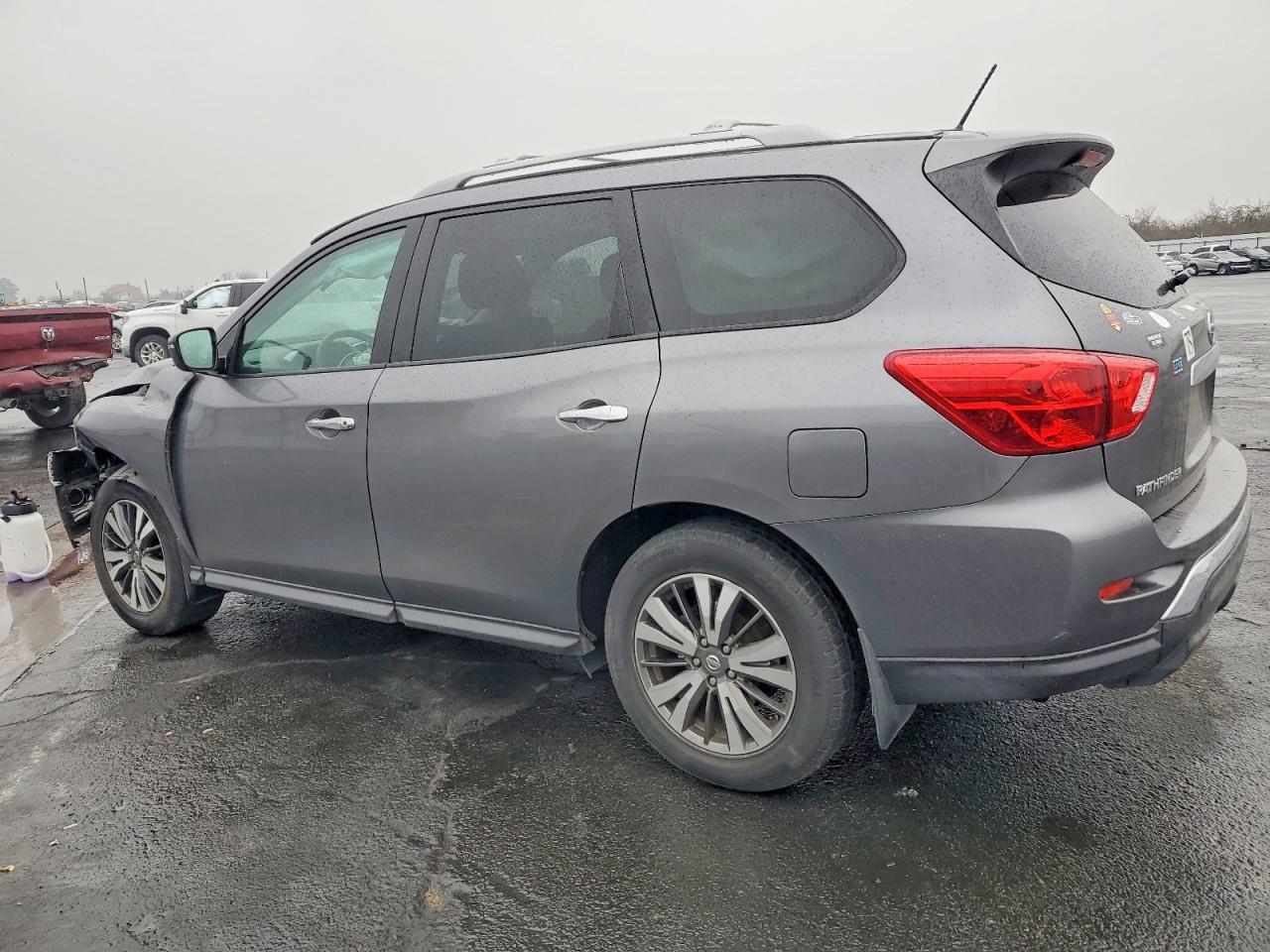 2017 NISSAN PATHFINDER S photo 3