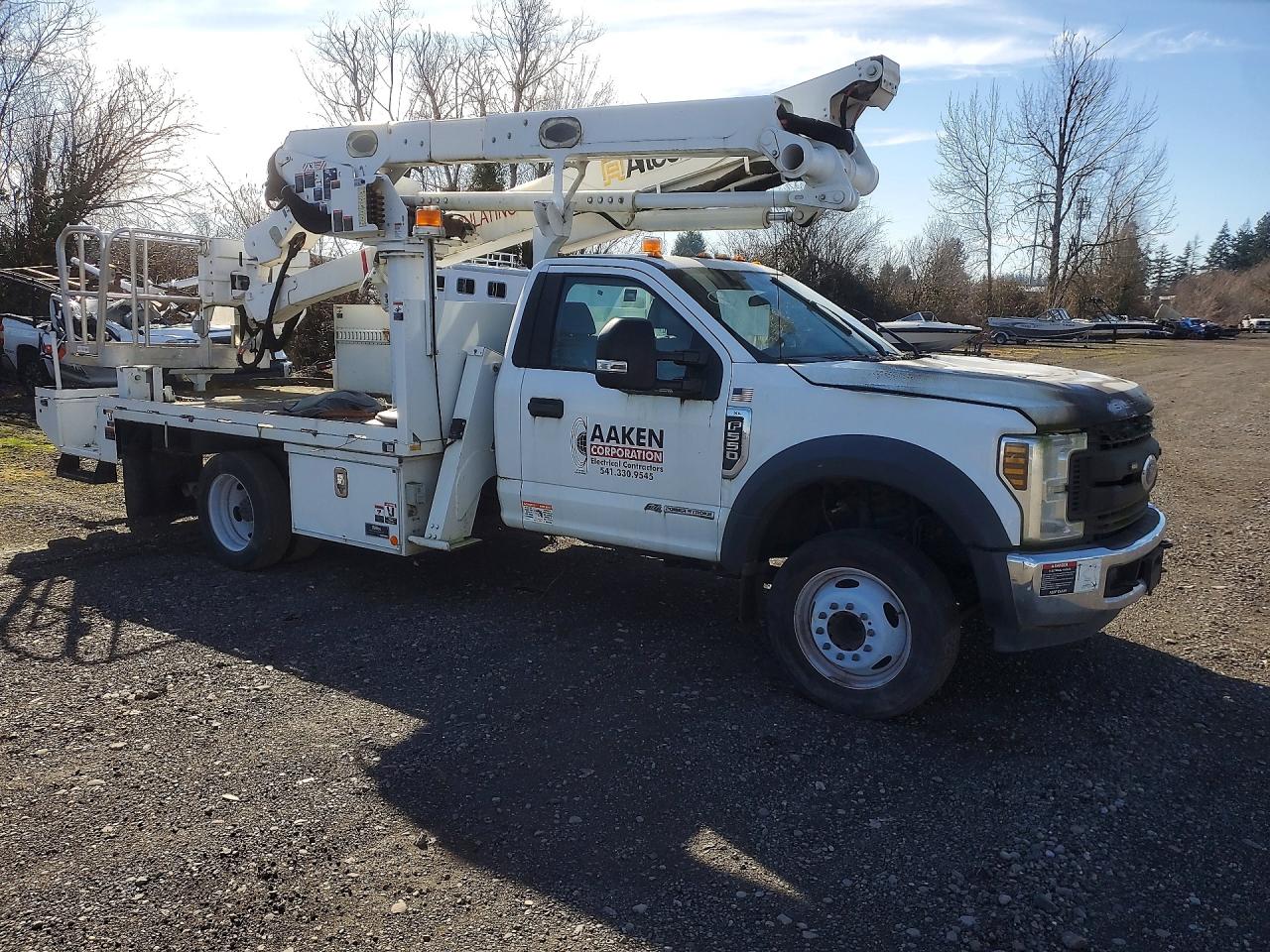 2019 FORD F550 BUCKET TRUCK photo 4