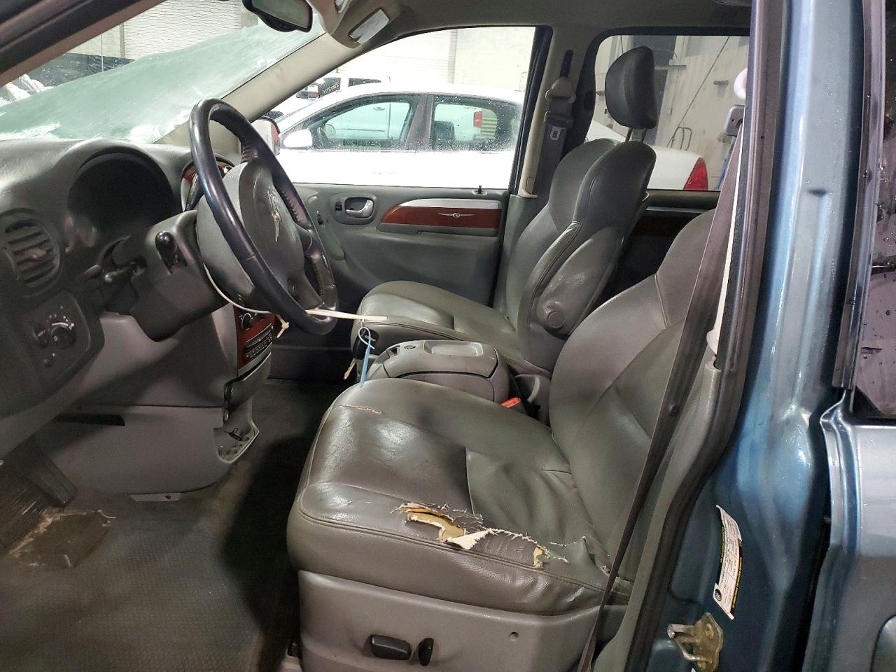 2005 CHRYSLER TOWN & COUNTRY LIMITED photo 7