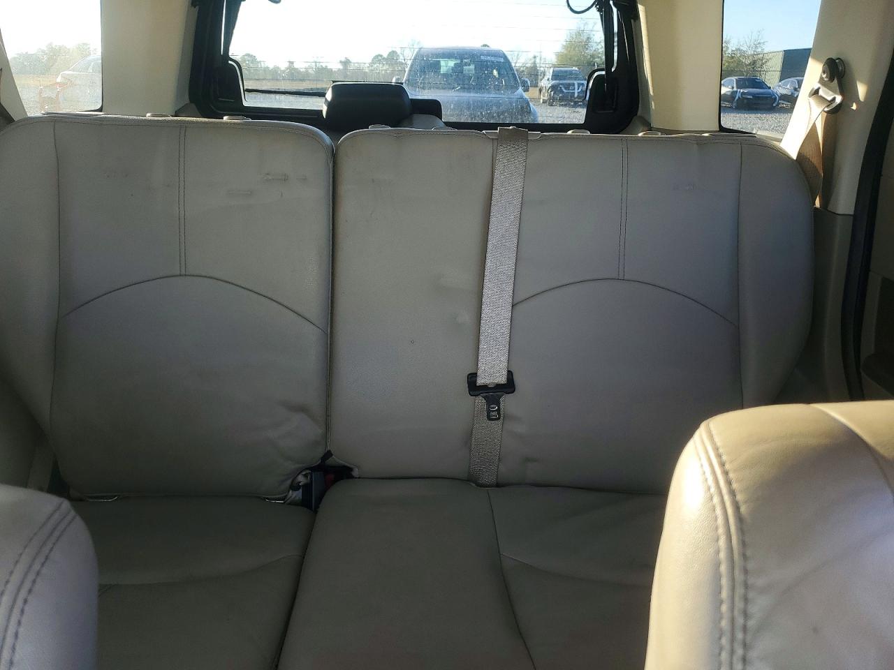 2010 MERCURY MARINER photo 10