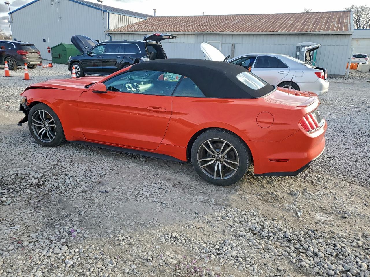 2015 FORD MUSTANG photo 2