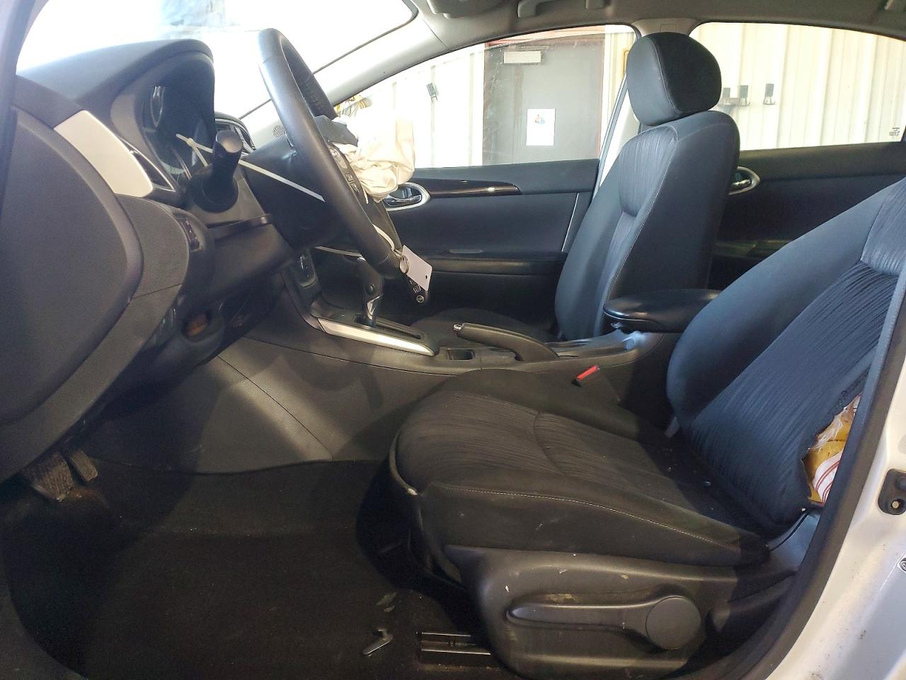 2019 NISSAN SENTRA S photo 7