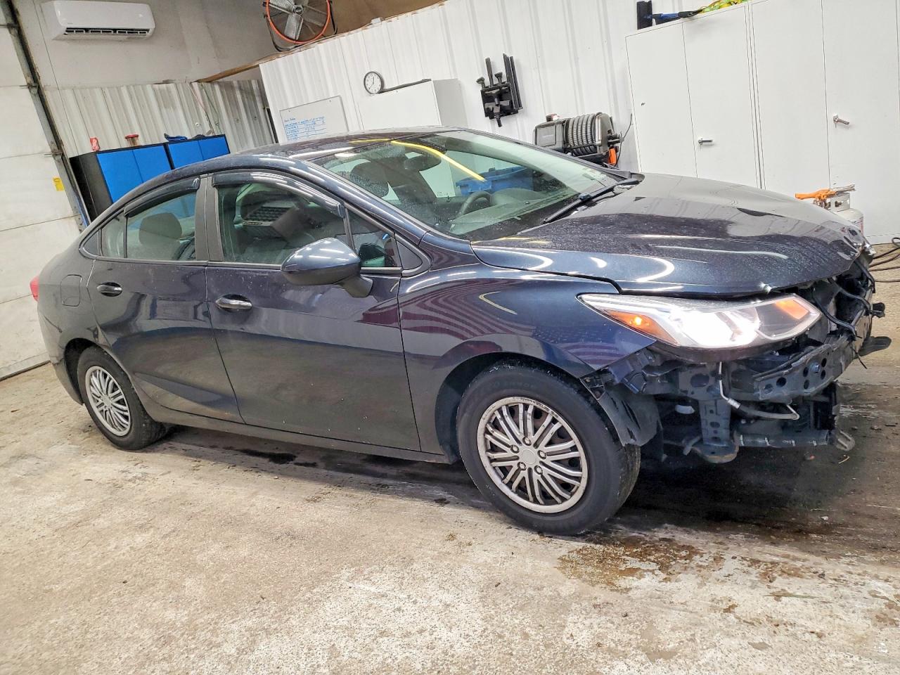 2016 CHEVROLET CRUZE LS photo 4