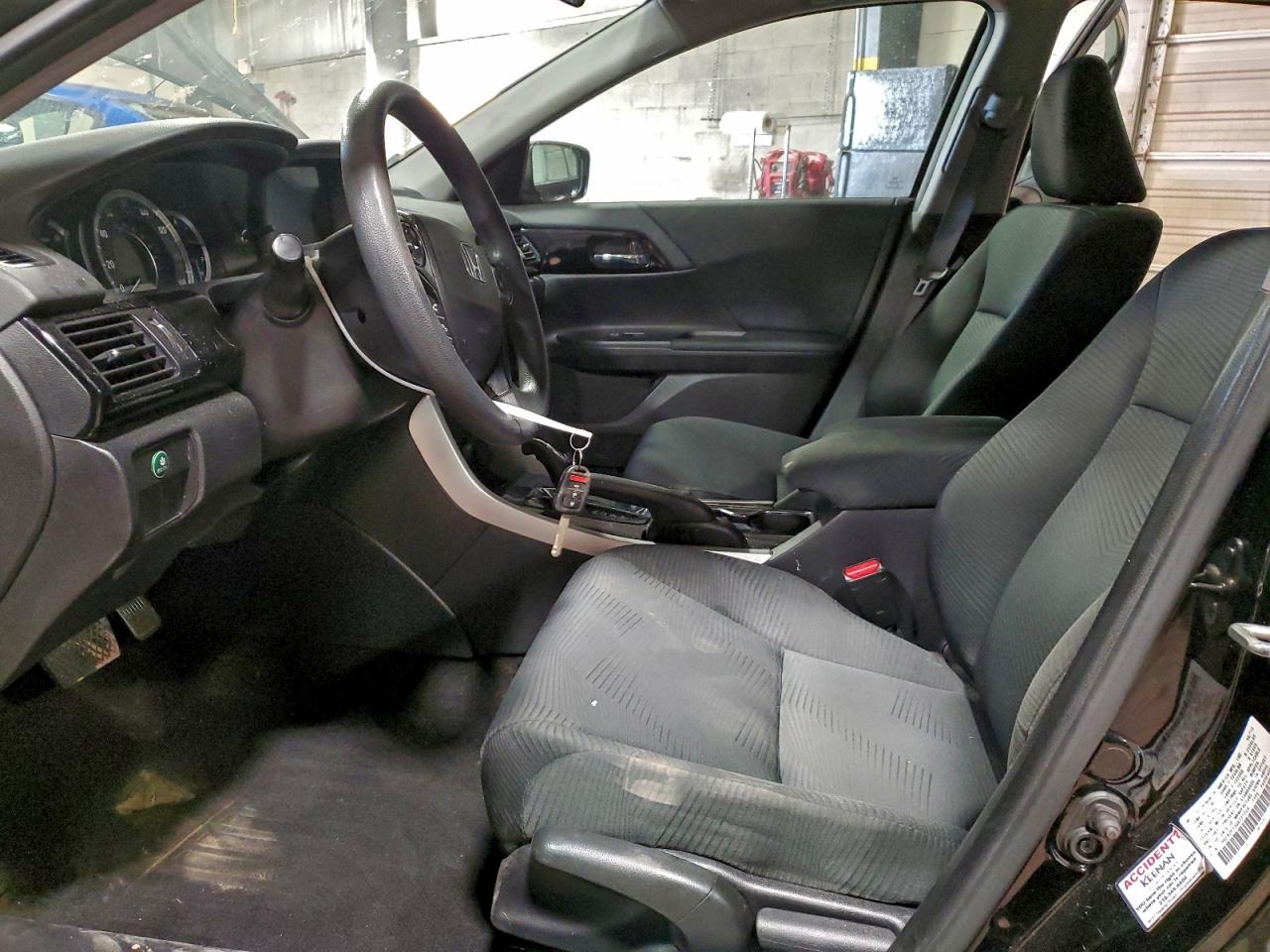 2016 HONDA ACCORD LX photo 7