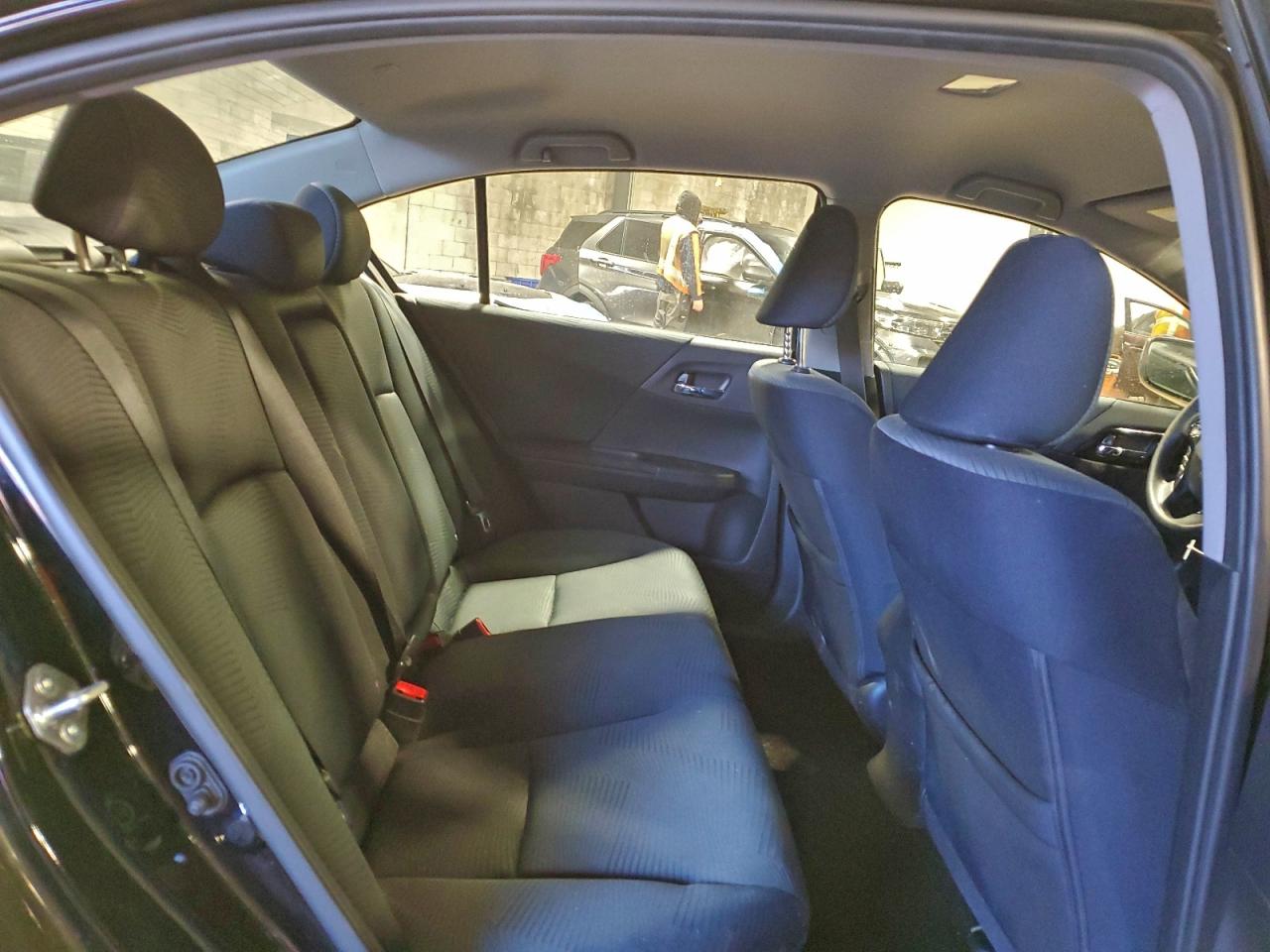 2016 HONDA ACCORD LX photo 10
