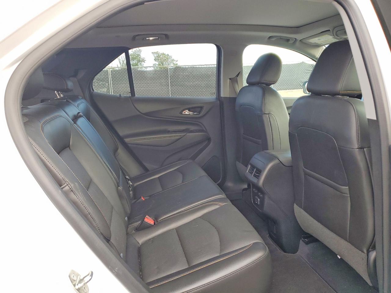 2020 CHEVROLET EQUINOX PREMIER photo 11