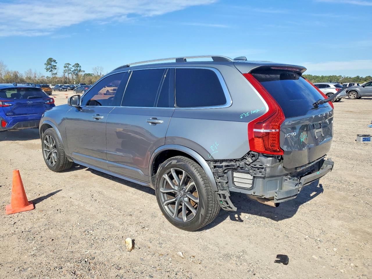 2016 VOLVO XC90 T6 photo 2