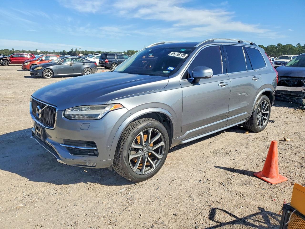 2016 VOLVO XC90