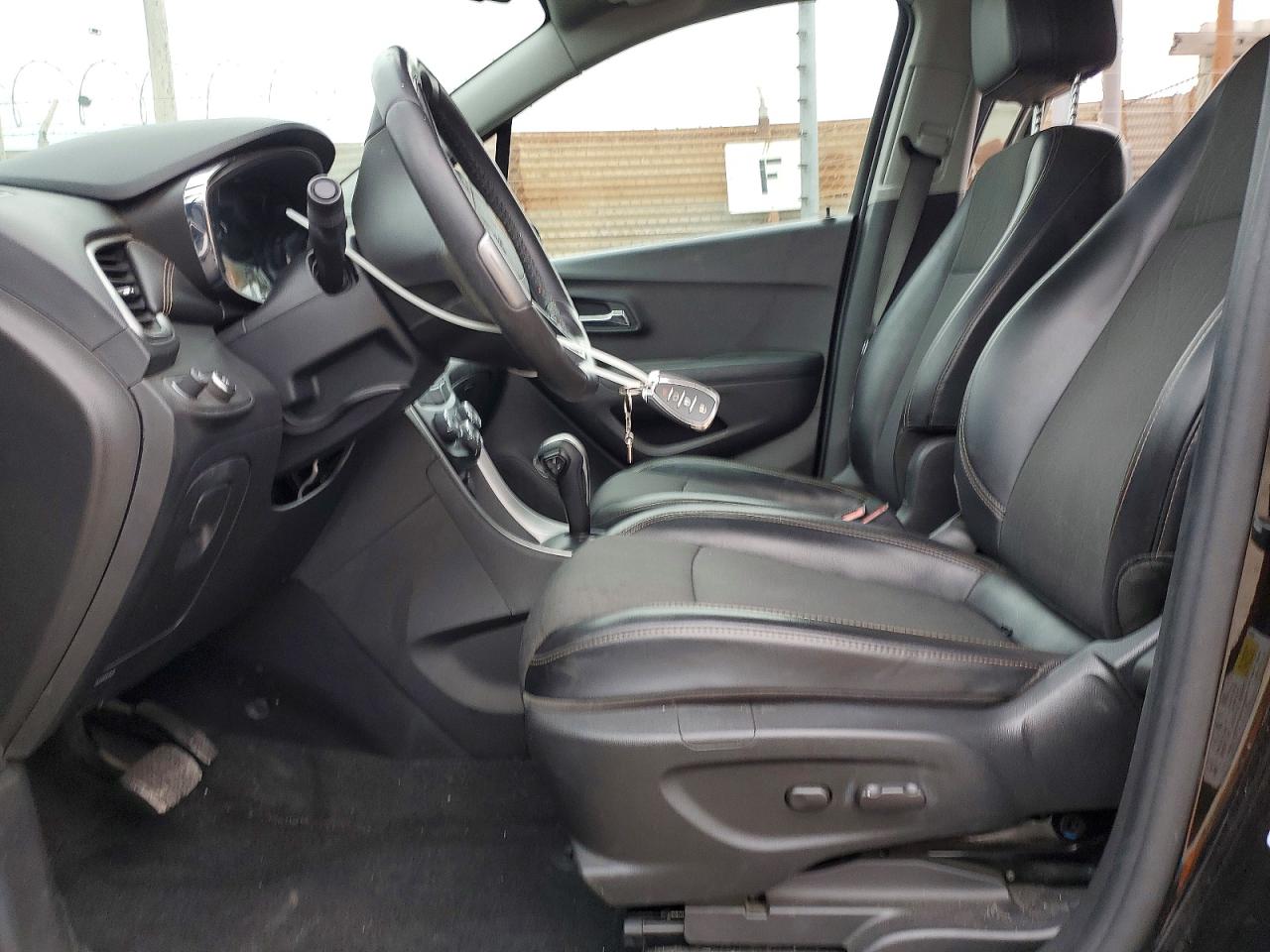 2021 CHEVROLET TRAX 1LT photo 7