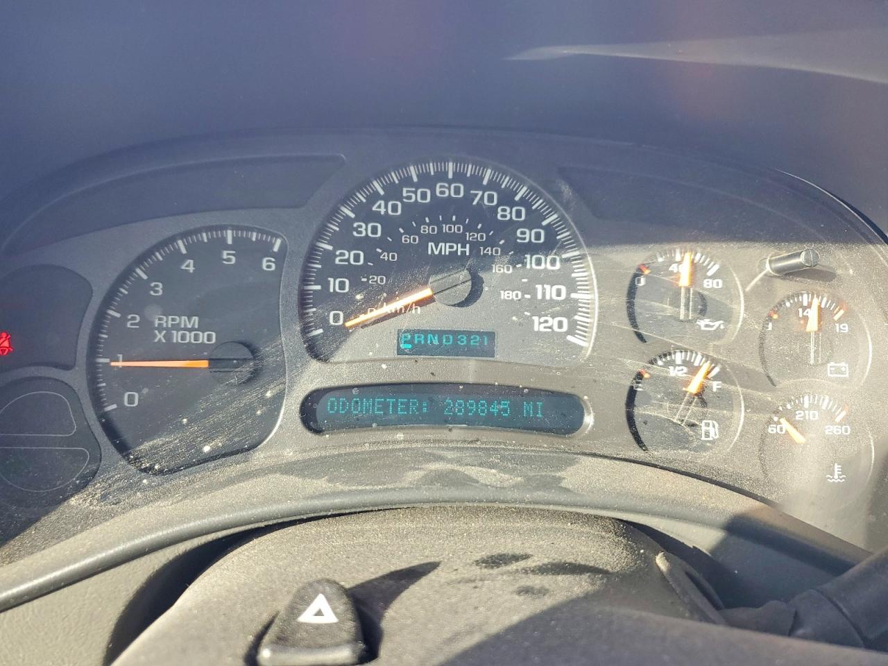 2004 CHEVROLET SUBURBAN photo 17