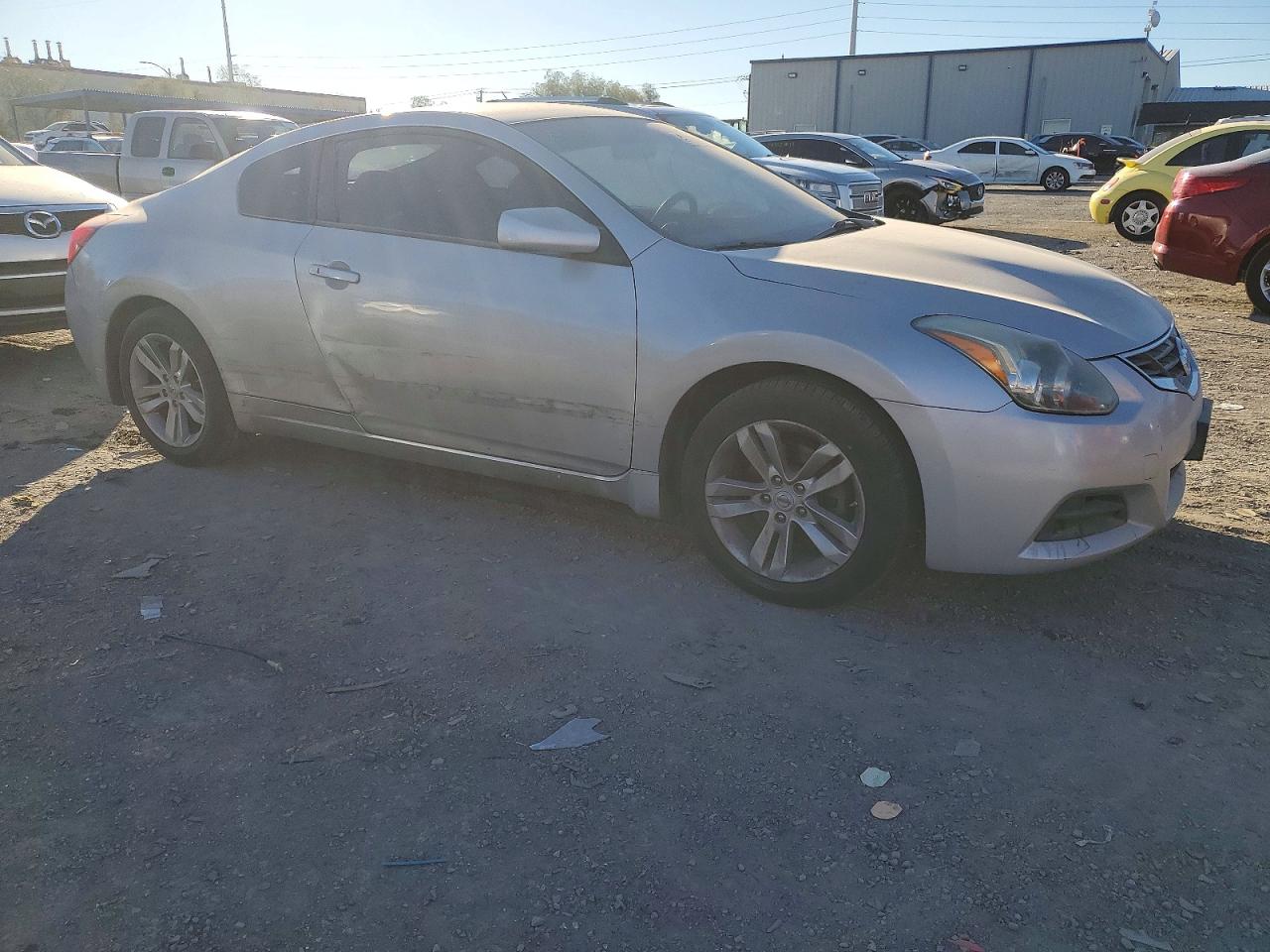 2013 NISSAN ALTIMA S photo 4