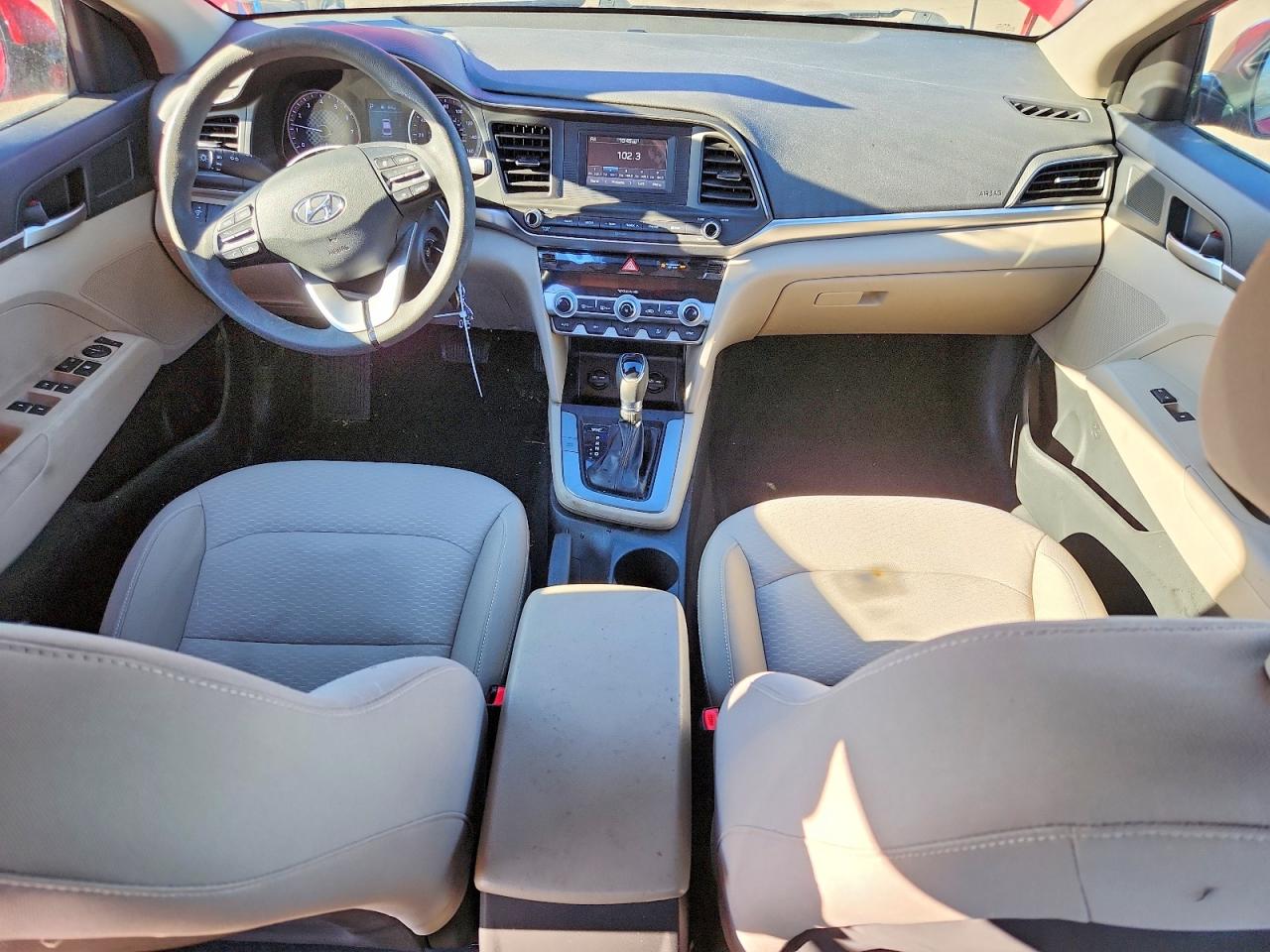 2020 HYUNDAI ELANTRA SE photo 8