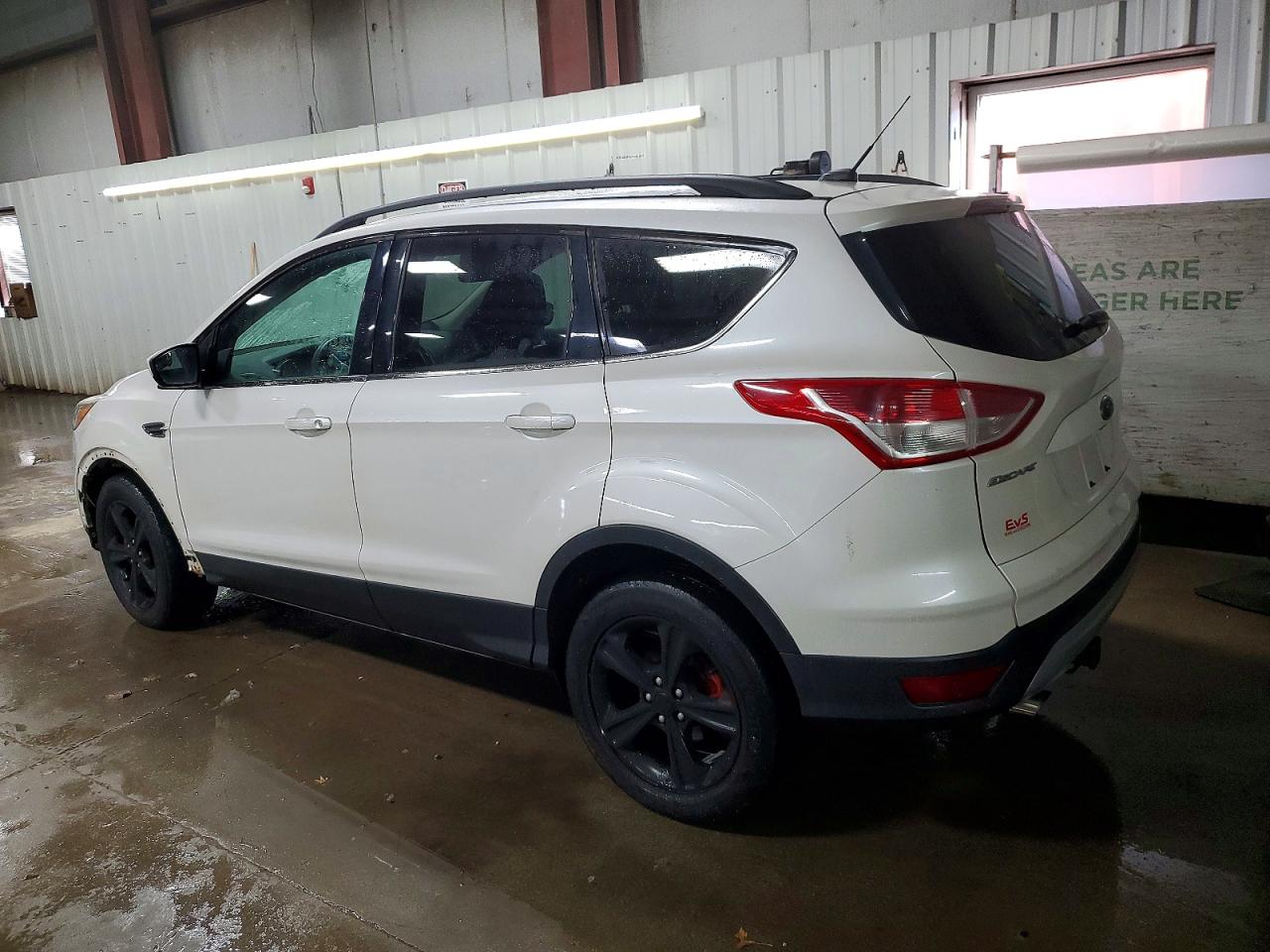 2014 FORD ESCAPE SE photo 2