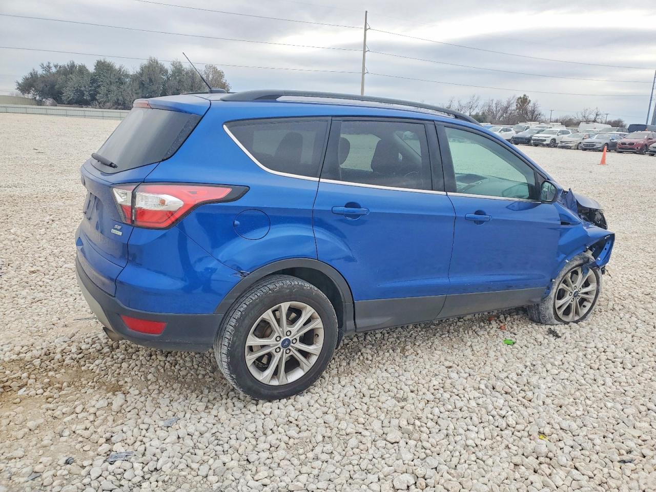 2018 FORD ESCAPE SE photo 3