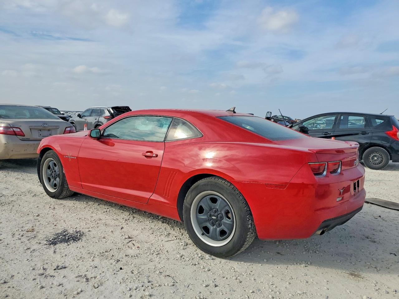 2013 CHEVROLET CAMARO LS photo 2