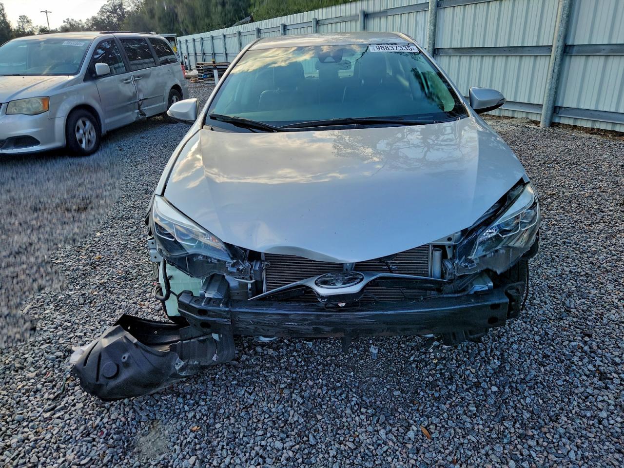 2017 TOYOTA COROLLA L photo 5
