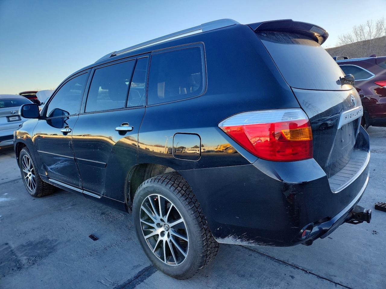 2010 TOYOTA HIGHLANDER LIMITED photo 2
