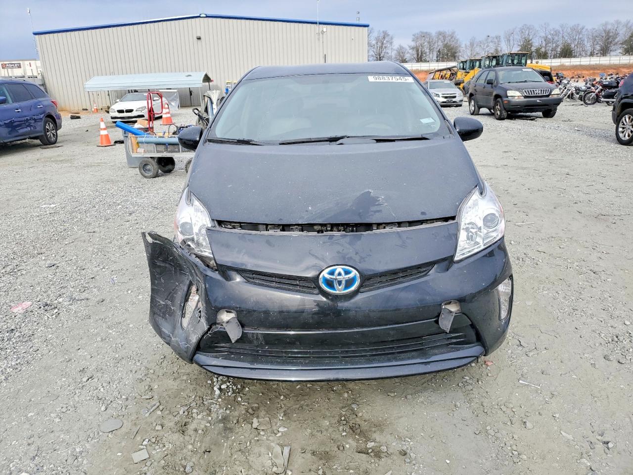 2015 TOYOTA PRIUS photo 5