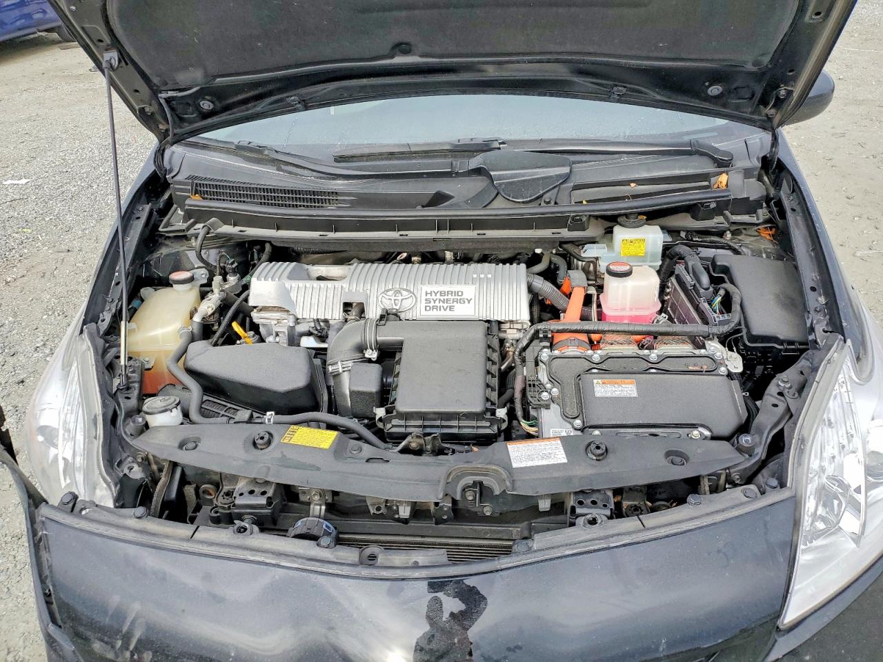 2015 TOYOTA PRIUS photo 11