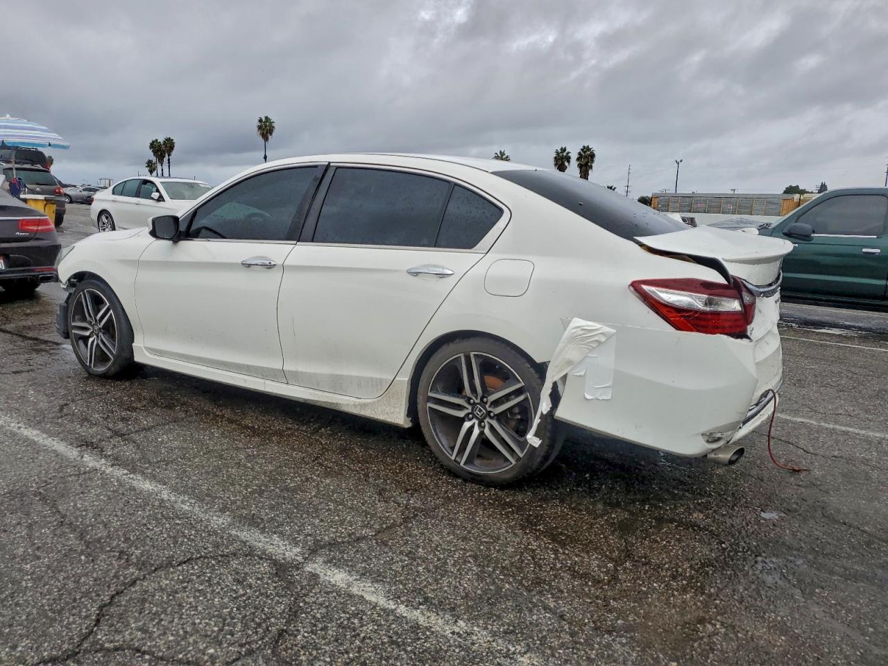2016 HONDA ACCORD SPORT photo 2