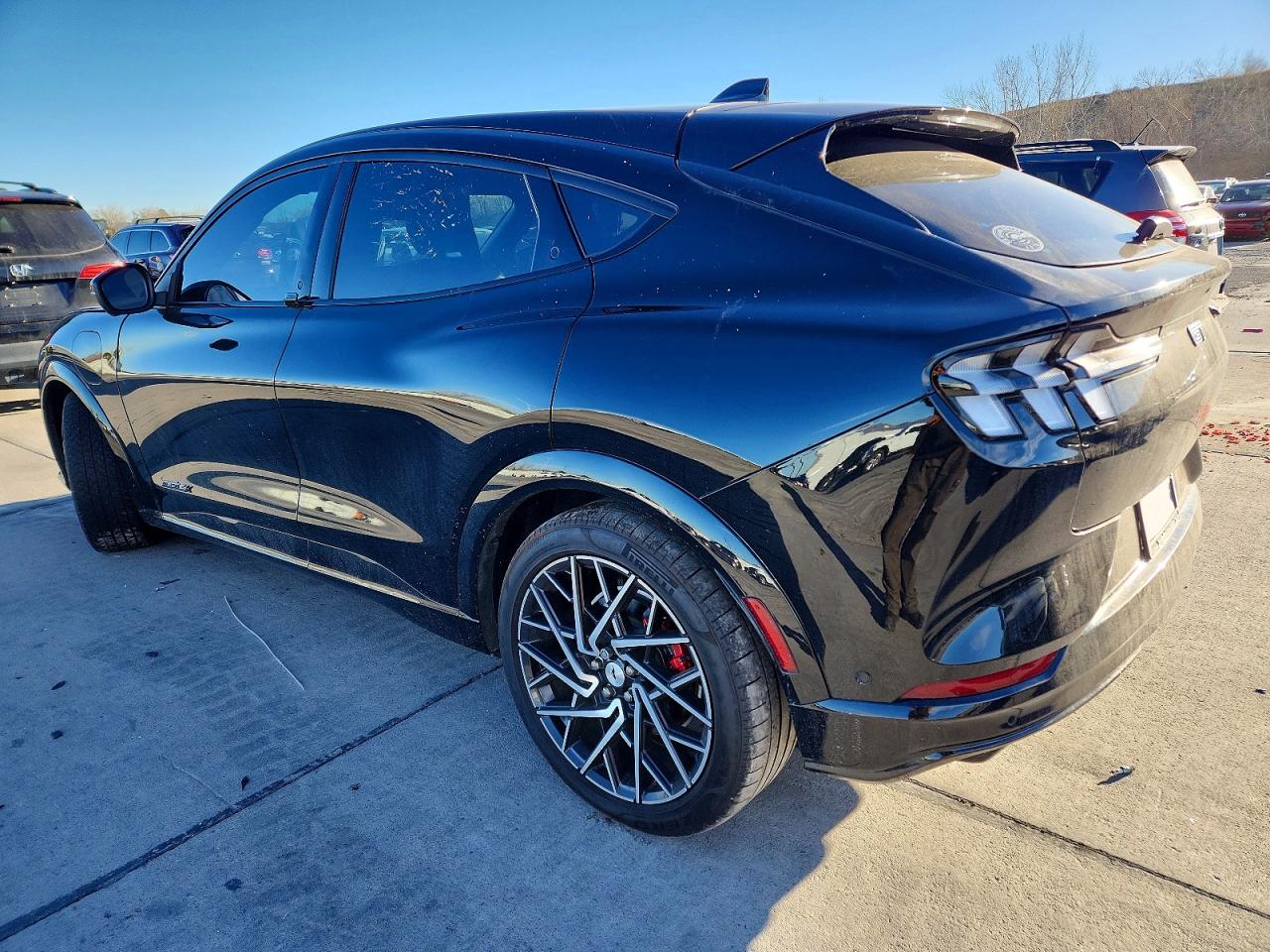 2022 FORD MUSTANG MACH-E GT photo 2