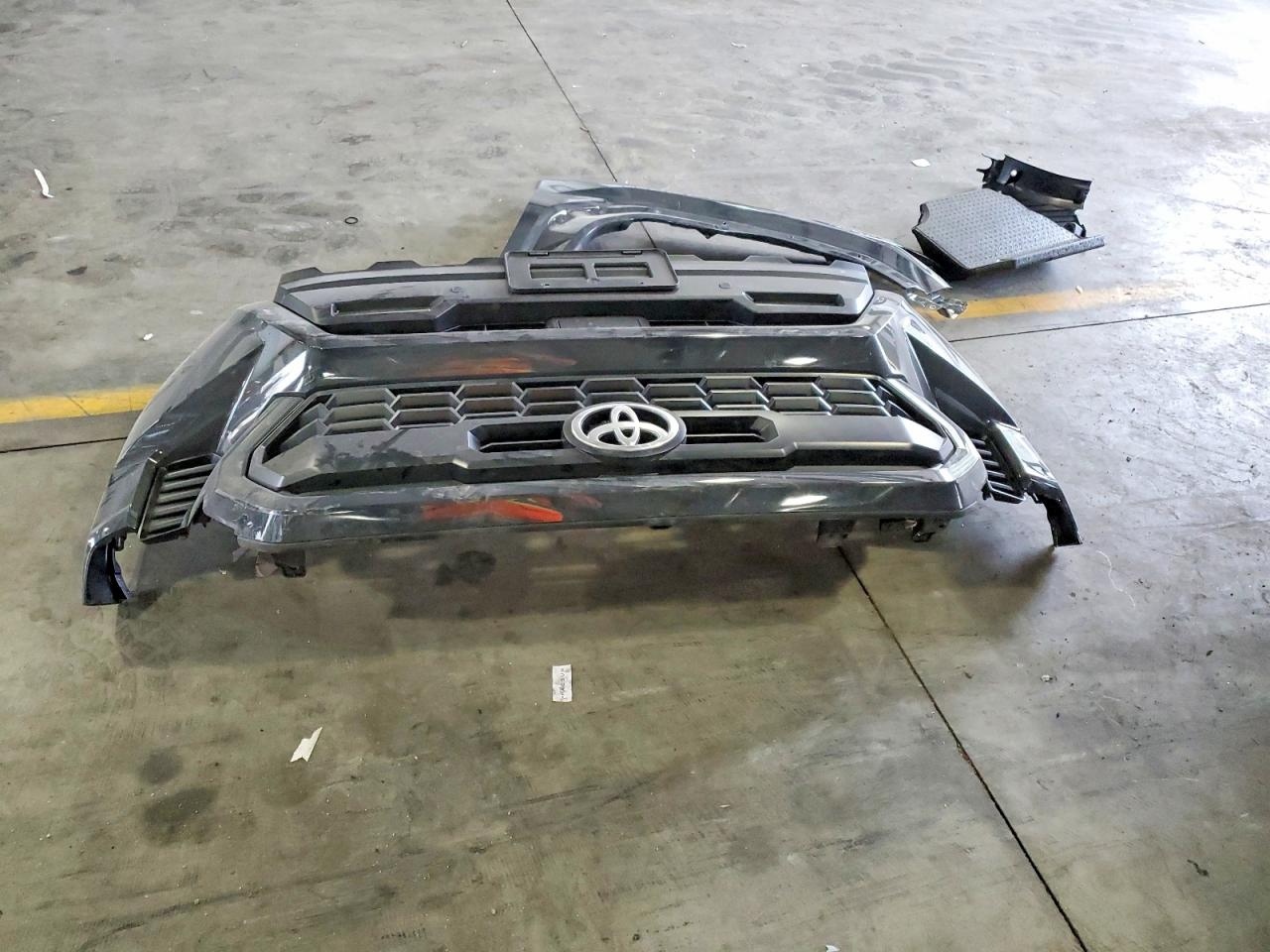2024 TOYOTA TACOMA DOUBLE CAB photo 12