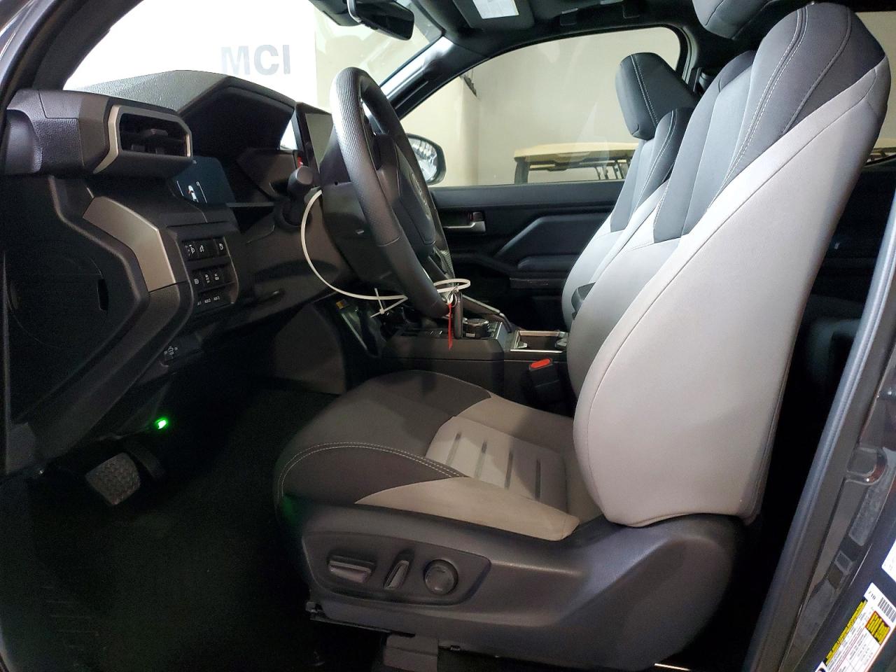 2024 TOYOTA TACOMA DOUBLE CAB photo 7