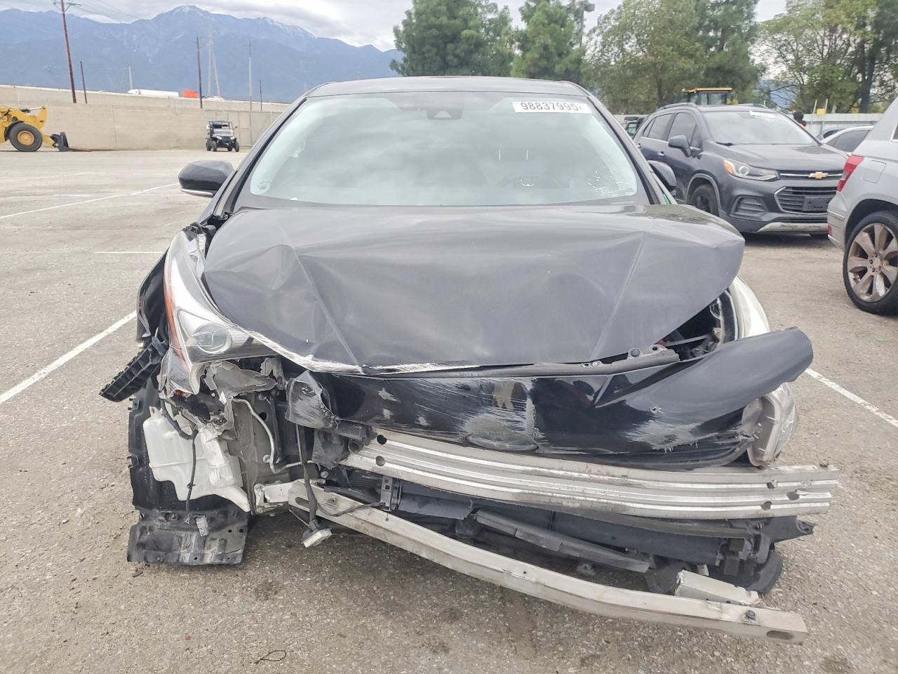 2016 TOYOTA PRIUS photo 5