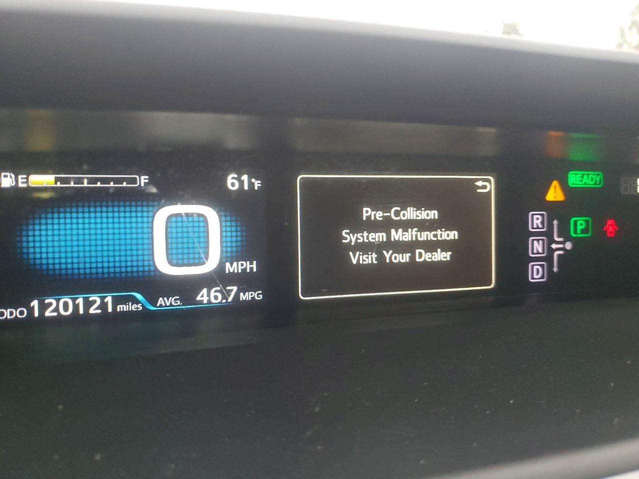 2016 TOYOTA PRIUS photo 9