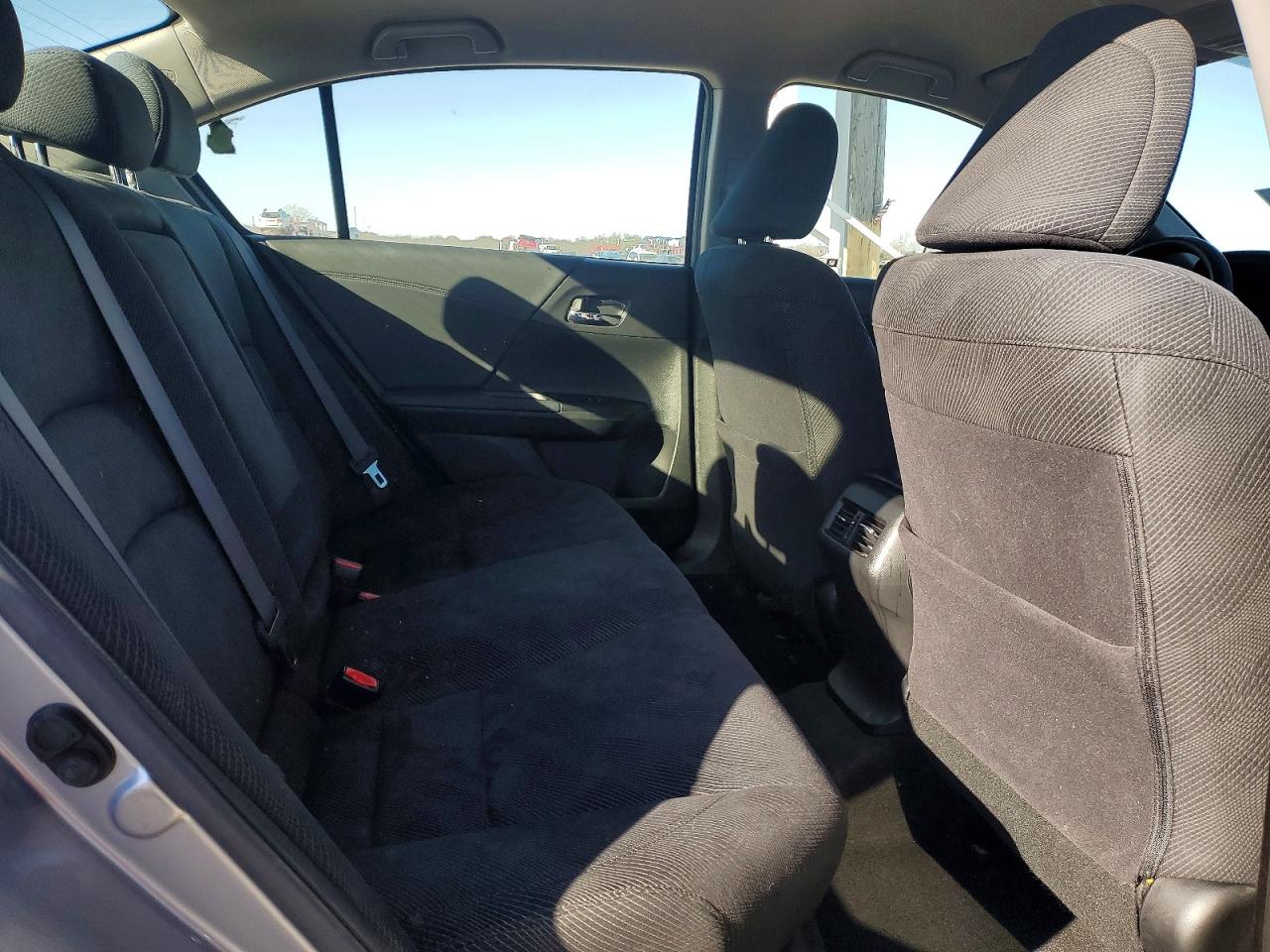2017 HONDA ACCORD HYBRID photo 28