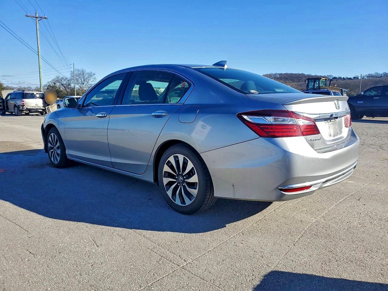 2017 HONDA ACCORD HYBRID photo 4