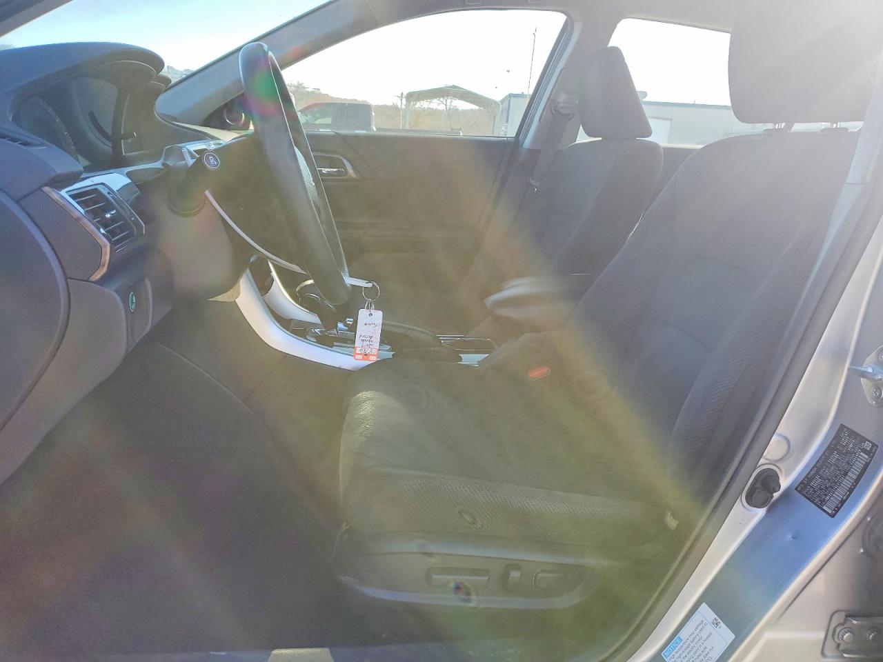 2017 HONDA ACCORD HYBRID photo 19