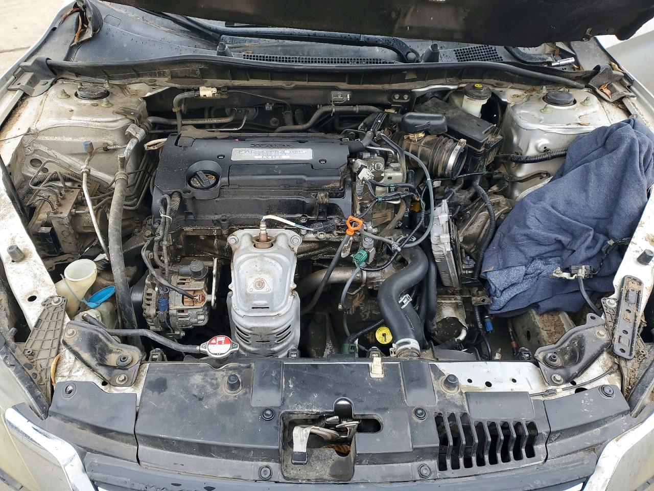 2014 HONDA ACCORD LX photo 11