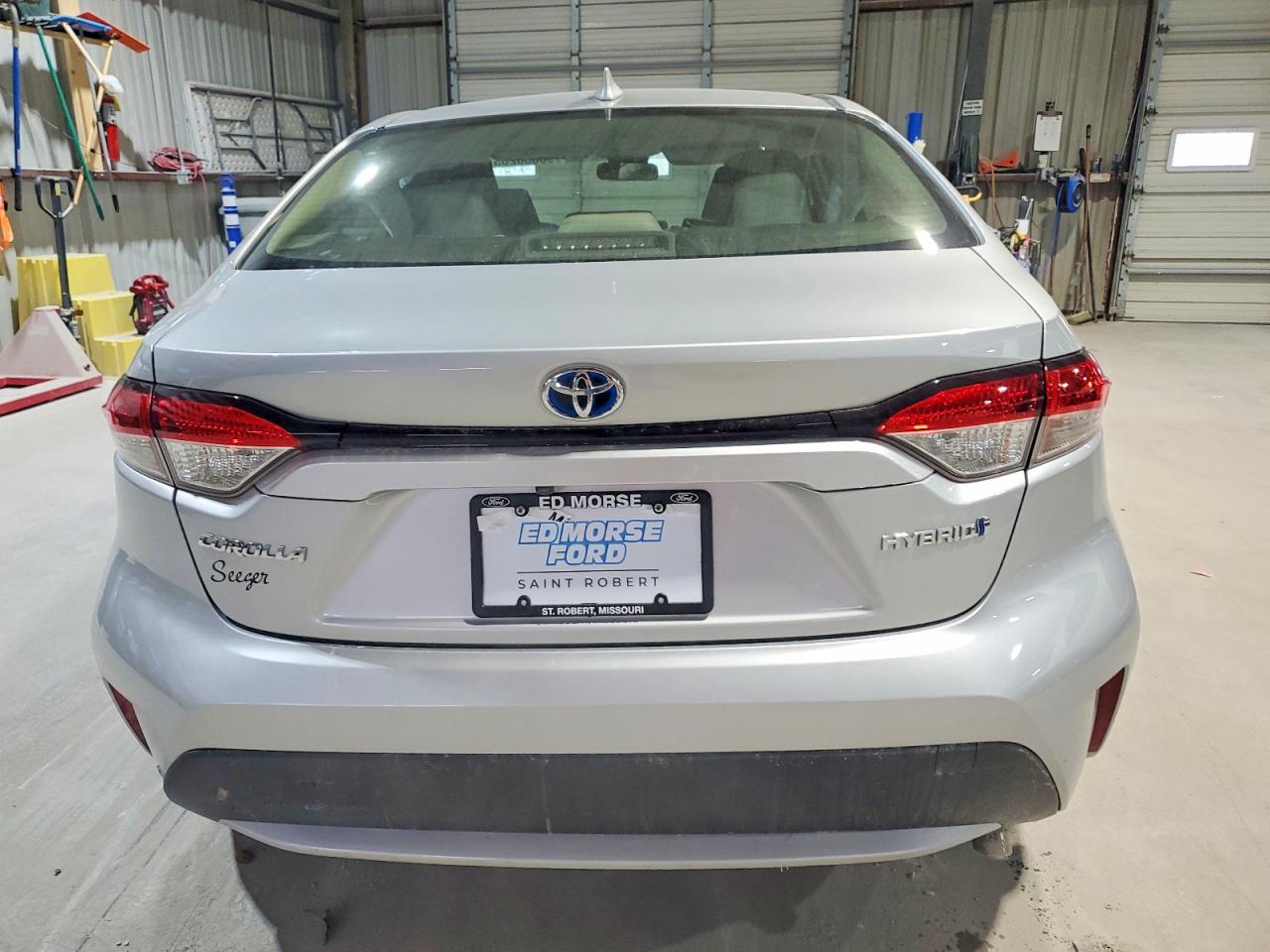 2020 TOYOTA COROLLA LE photo 6