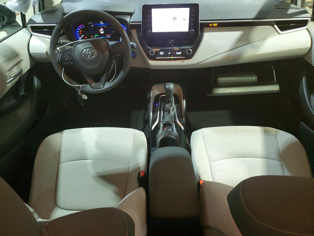 2020 TOYOTA COROLLA LE photo 8
