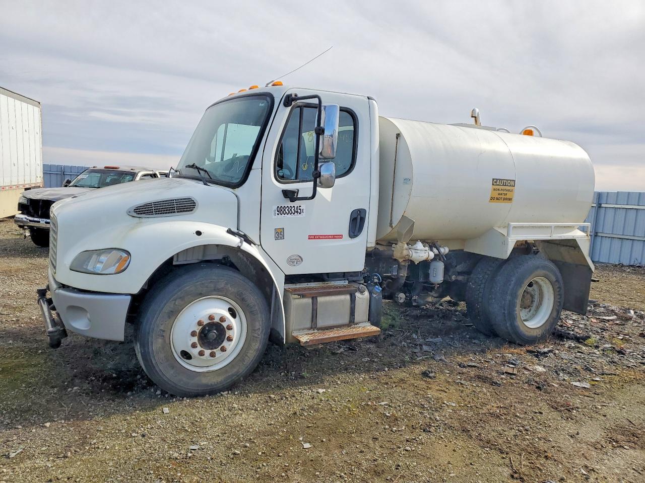 2016 FREIGHTLINER M2